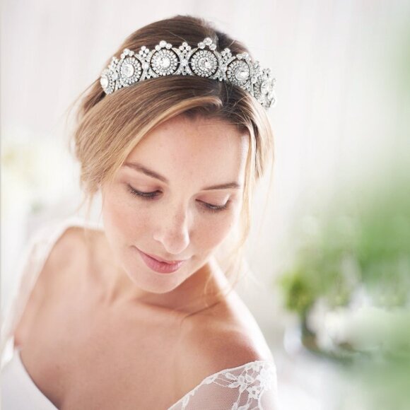 🎀 New Grace Vintage Tiara🎀 - Picture 2 of 5